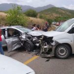 Fuerte choque deja al menos 5 personas heridas en San Andrés Huayápam, Oaxaca