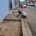 Banco de Materiales se traduce en mejoras para las banquetas del barrio de Jalatlaco